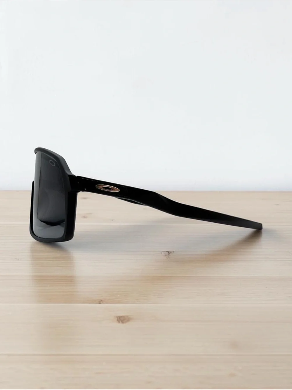 Oakley Sutro Lite Sweep Sunglasses Matte Black Prizm Black Shield w/ Cases